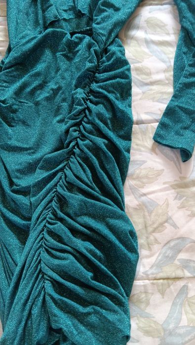 Vestido justo novo