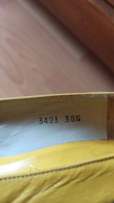 Czółenka skóra czarno-żółte