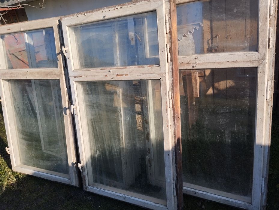 Продам дерев'яні вікна та двері