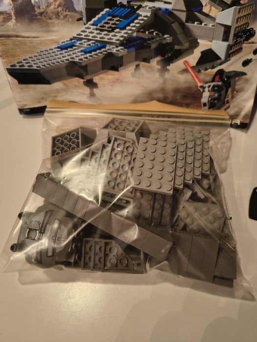 Sith Infiltrator lego   Star Wars Episode 1 system legoland