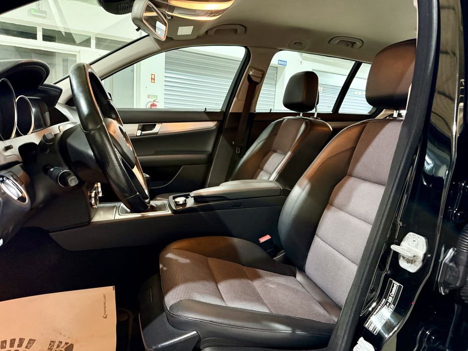 Mercedes-Benz C 220 — fotografia 9