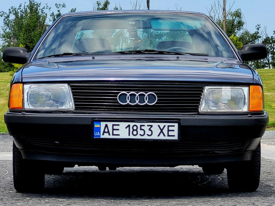 AUDI-100 C3- exclusive-Old Car