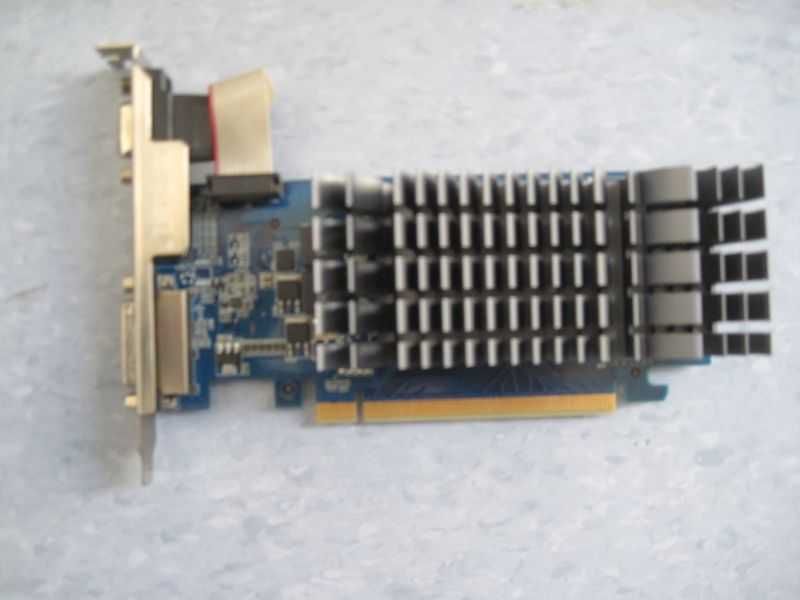 Placa Gráfica DDR3 NVIDIA GeForce 210 Silent 1GB