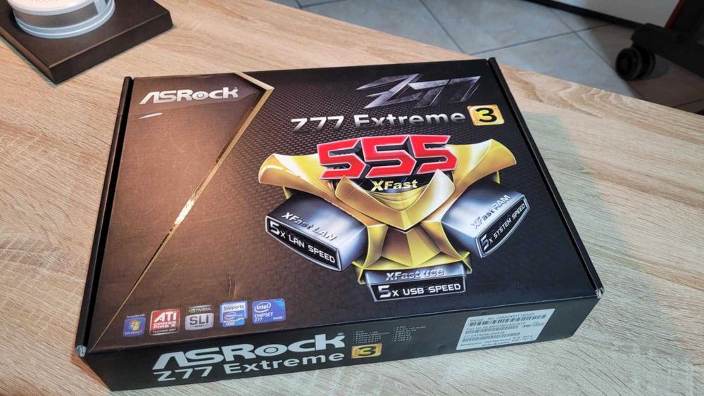 Płyta główna ASRock Z77 Extreme3 Zestaw stan kolekcjonerski