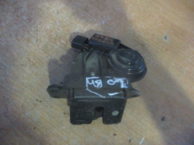 Fechadura / fecho da mala TOYOTA Auris Hatchback (_E15_)