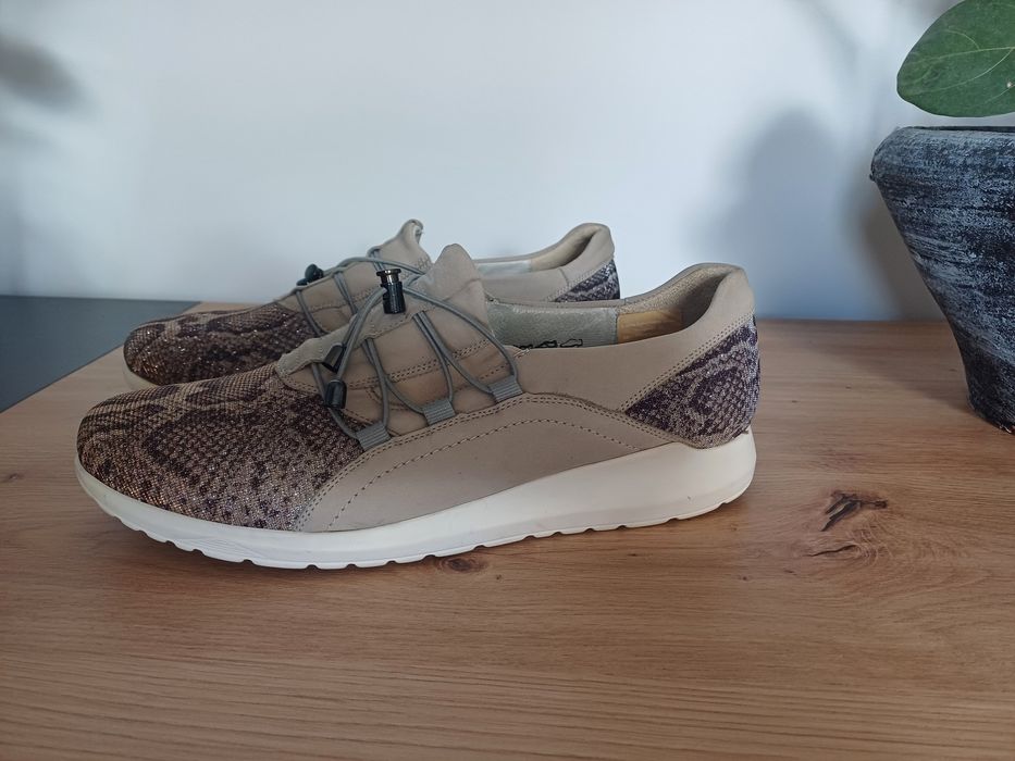Buty Waldlaufer rozmiar 42 półbuty sneakersy H