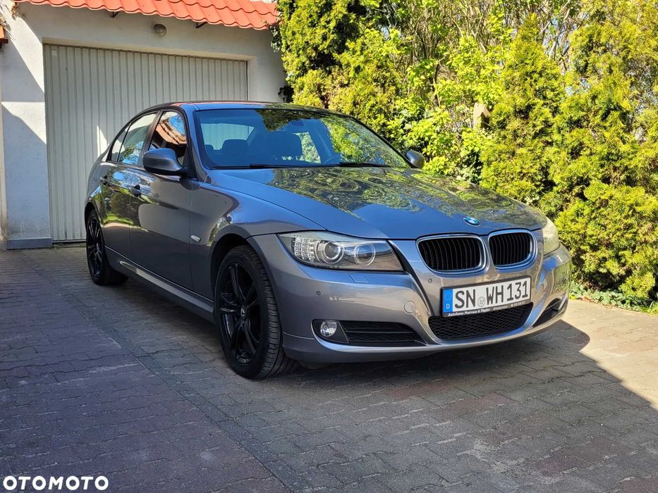 BMW Seria 3 2.0 Diesel 143 KM Opłacony BI-Xenon Ledy Klimatronik Parktronik Zadbany Z Niemiec