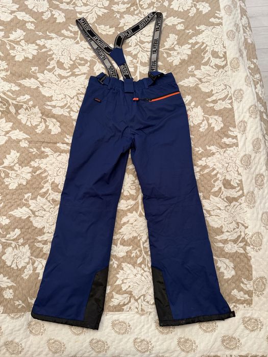 Продам полукамбинизон  JUST PLAY  для лыжь и сноуборда