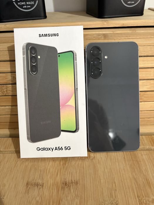 Vende-se Samsung Galaxy A56 5G de 256GB e 8Ram