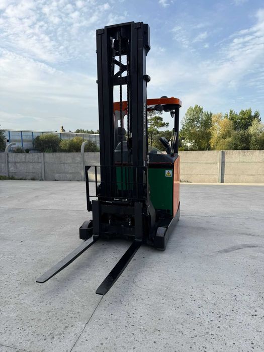 TOYOTA 48V IMPILHADOR STACKER 6750mm