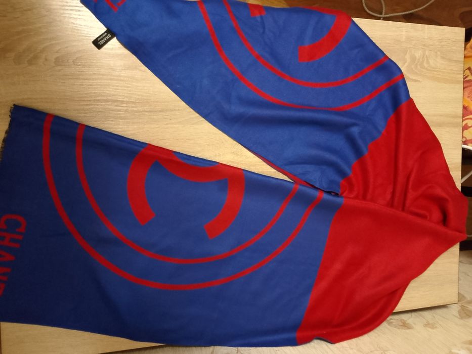 Продам шарф, палантин CHANEL