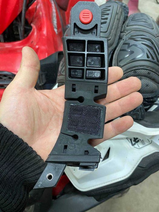 Черепаха, захист ШИЇ . Leatt FUSION Налокотники