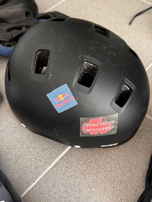Patins em Linha + proteção + capacete
