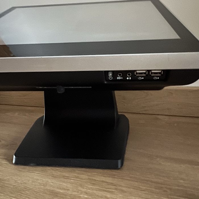 POS Czar birch- win 10- SSD 120 gb- ram 2gb