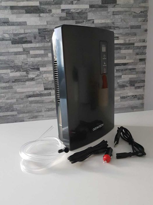 Osuszacz powietrza, oczyszczacz z jonizatorem i lampą UV na 12/230V