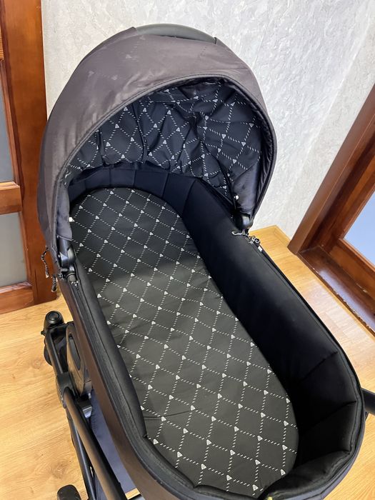 Коляска 2 в 1 Invictus V-Print Black