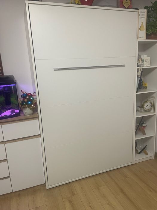 Łóżko chowane w szafie 134/213