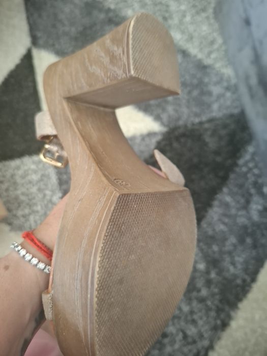 Sandalia bege n35
