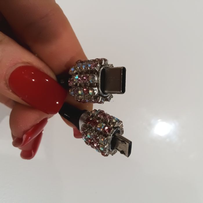 Cabo carregador rosa strass C e micro USB
