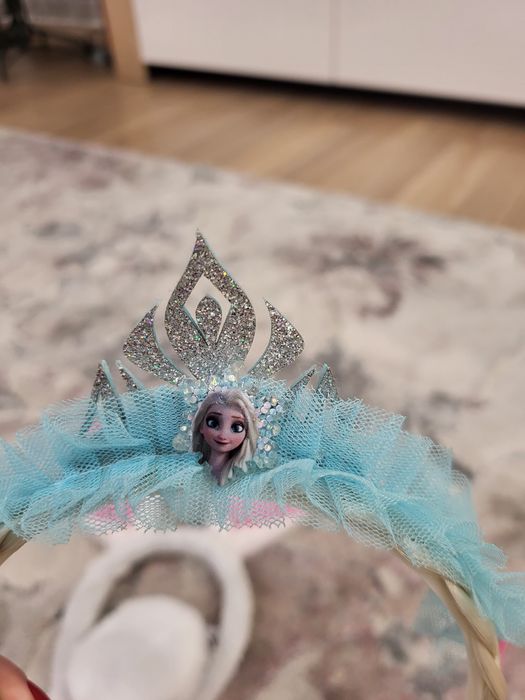 Opaska dziewczęca z motywem Anny i Elsy jak nowe szt. 4