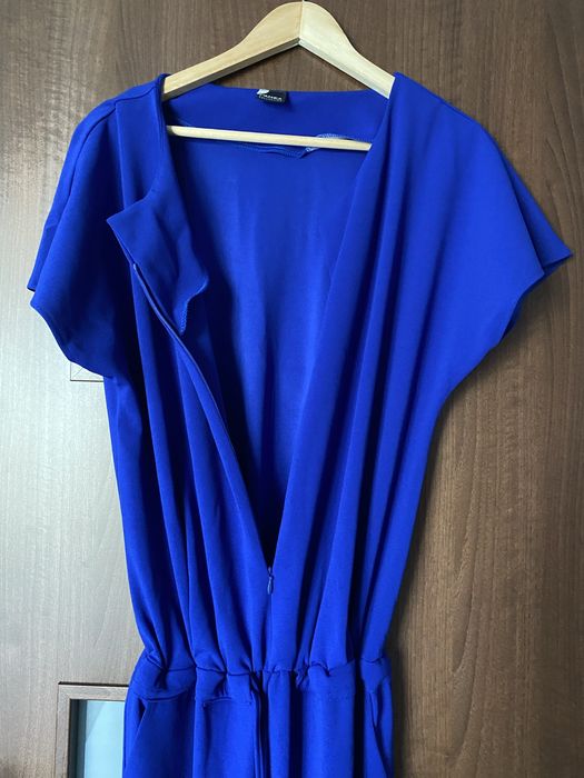 Kombinezon niebieski