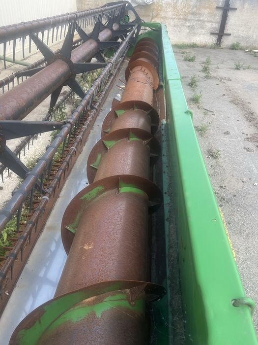Комбайн John Deere 9610