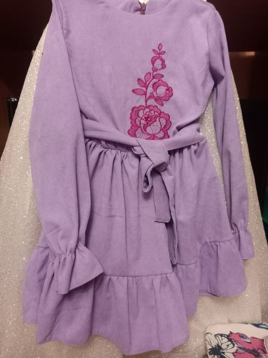 Продам нове вельветове плаття