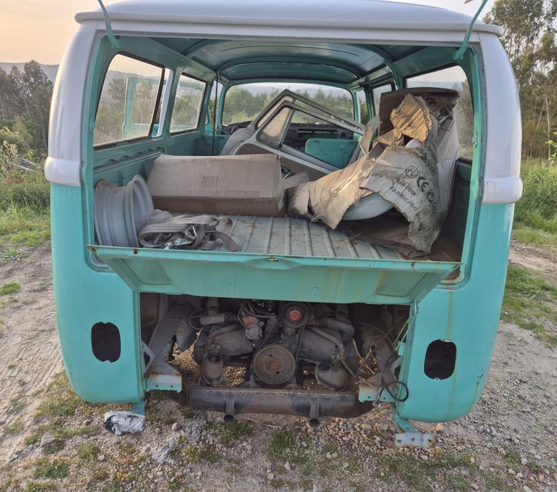 Volkswagen T2 (1968) – Projeto de Restauro com Mecânica Revista