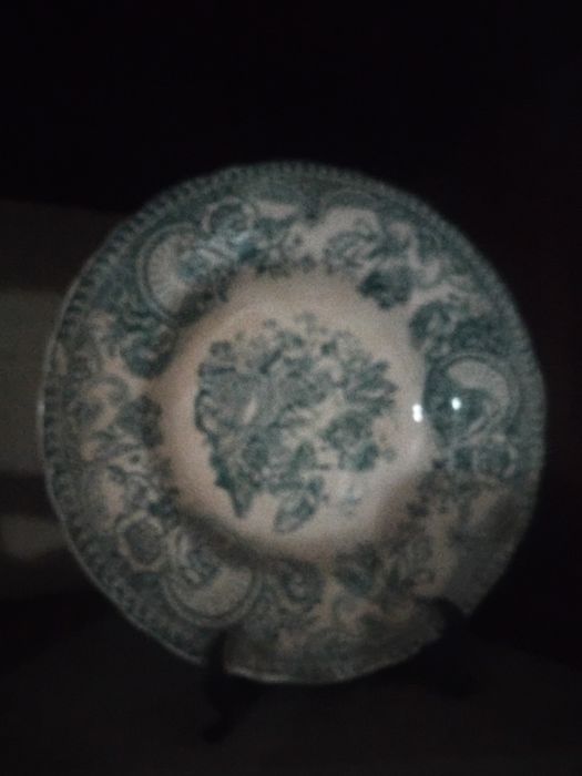 Varios pratos antigos