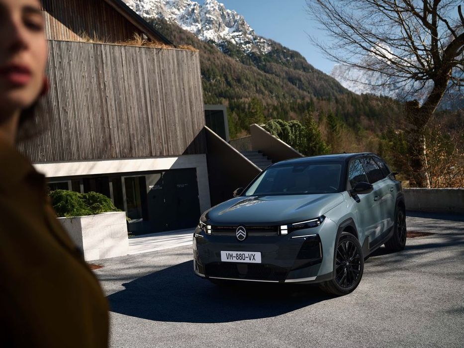 Citroën C5 Aircross 1.2 Híbrido Business foto 2