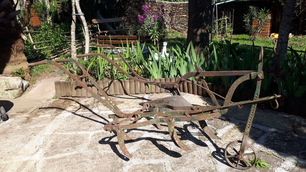 Alfaias antigas ótimo