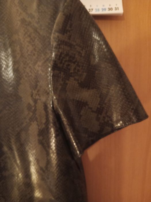 Vestido tamanho L Sfera padrão cobra com pregas