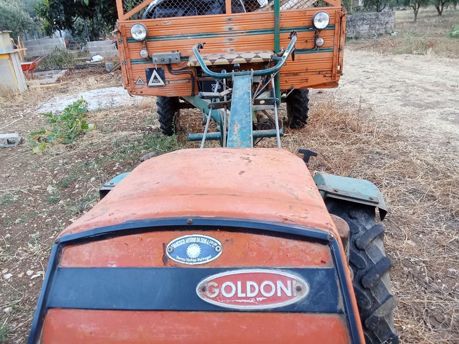Motocultivador com documentos