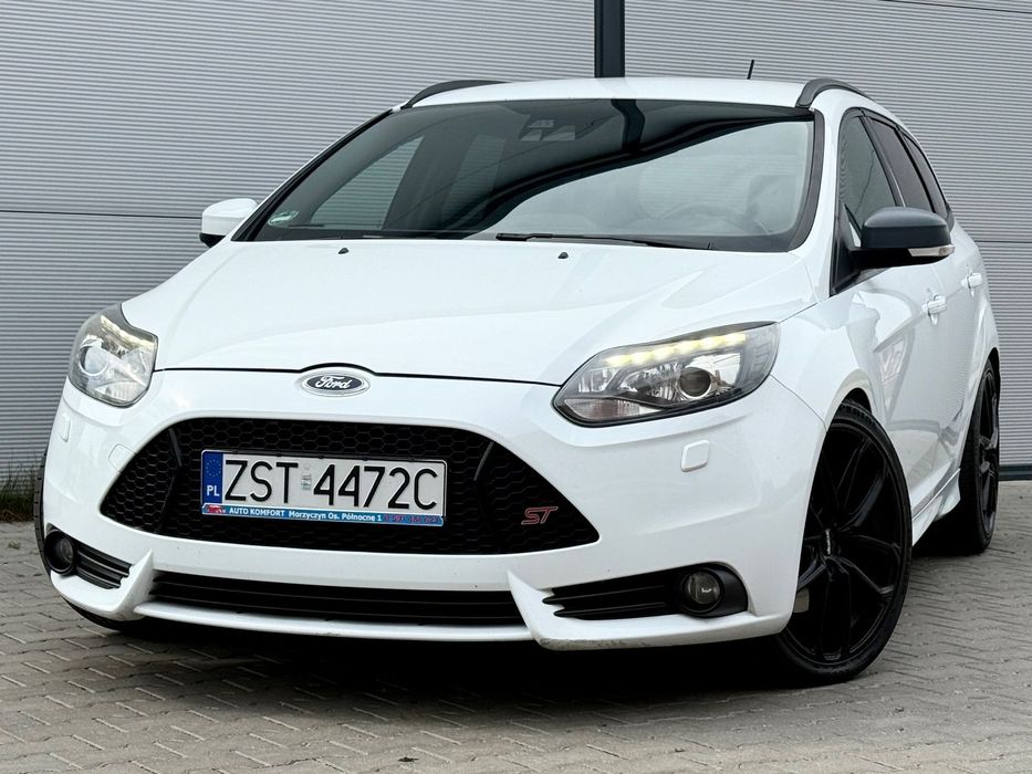 Ford Focus ST//Recaro//Kamera//Grzane Gotele//Klimatronik//Serwis//Zarejestrowany