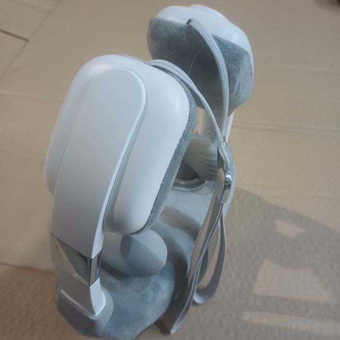 Масажер для шиї і плечей