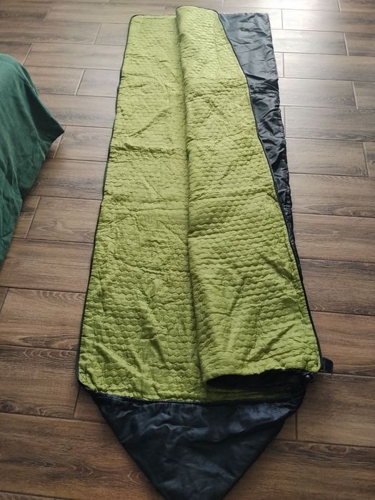 Спальный- мешок.