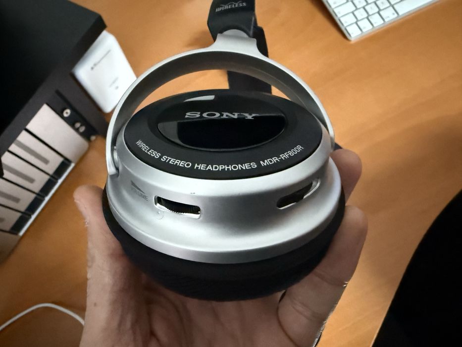 Auscultadores Wifi Sony MDR RF800R