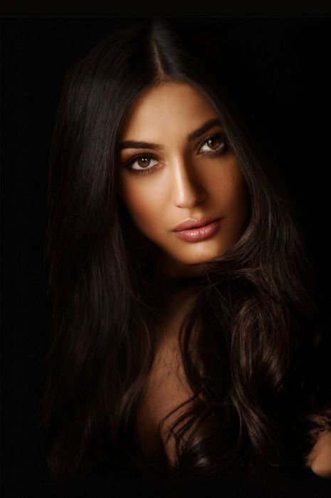 Портрет на полотні олійними фарбами