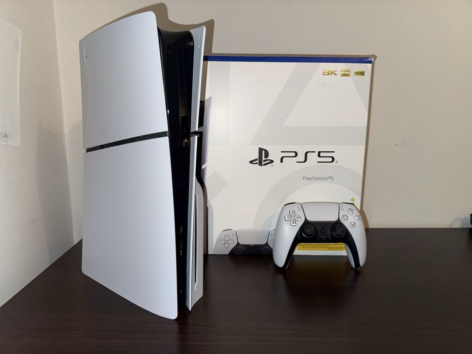 PlayStation 5 Slim z napędem
