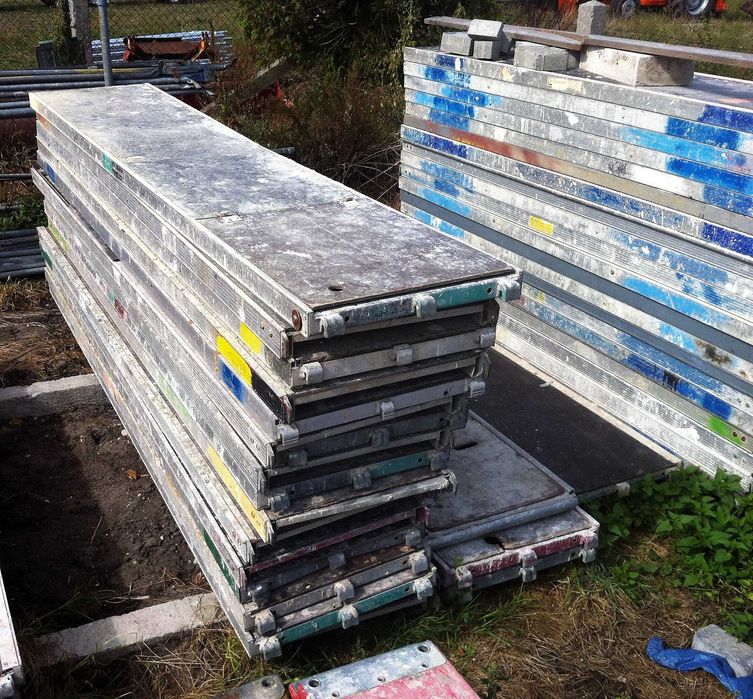 Rusztowanie elewacyjne 57,1 Używane 9,21x6,2 m Podest stalowy 3,07 m