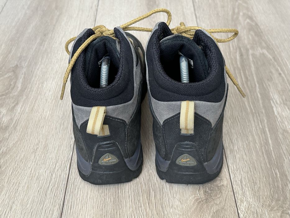 Вінтажні черевики Nike ACG