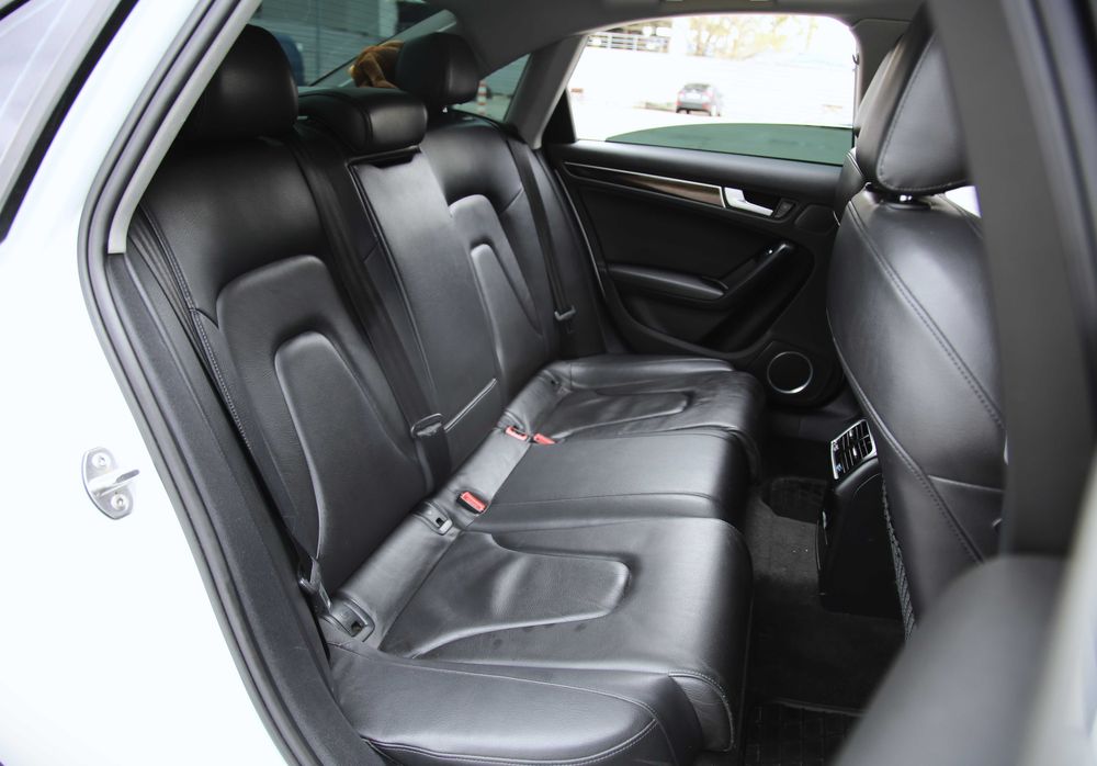 Продам автомобіль Audi A4