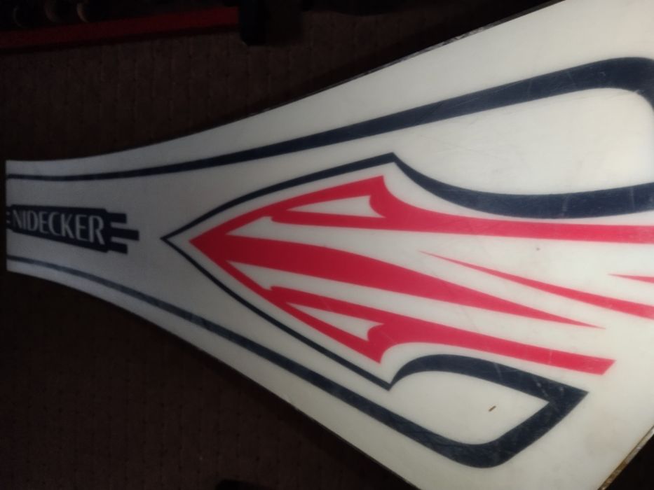 Deska snowboardowa NIDECKER szybkościowa agresywna 153 cm