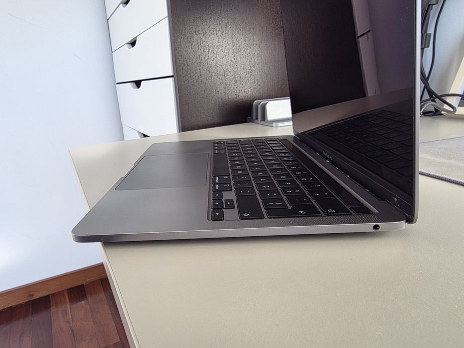 MacBook Pro 13" M1 | 8GB RAM | 256GB SSD | Touch Bar