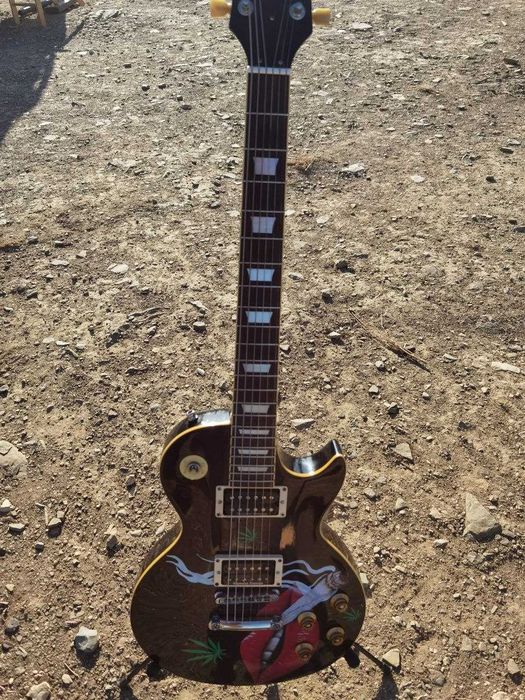 legend les paul guitar