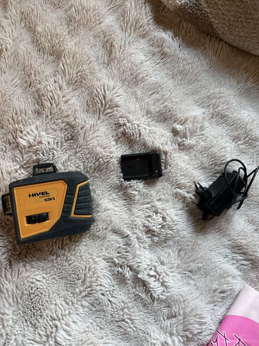 Laser krzyżowy Nivel System C3DG + ładowarka