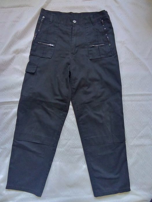 Черные штаны карго