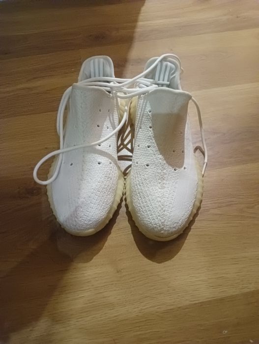 Adidas Yezzy Moarh White