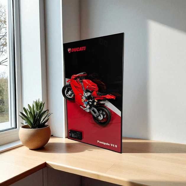 Арт Рамка 80x50 см. для LEGO Technic Ducati Panigale V4 S (42202)