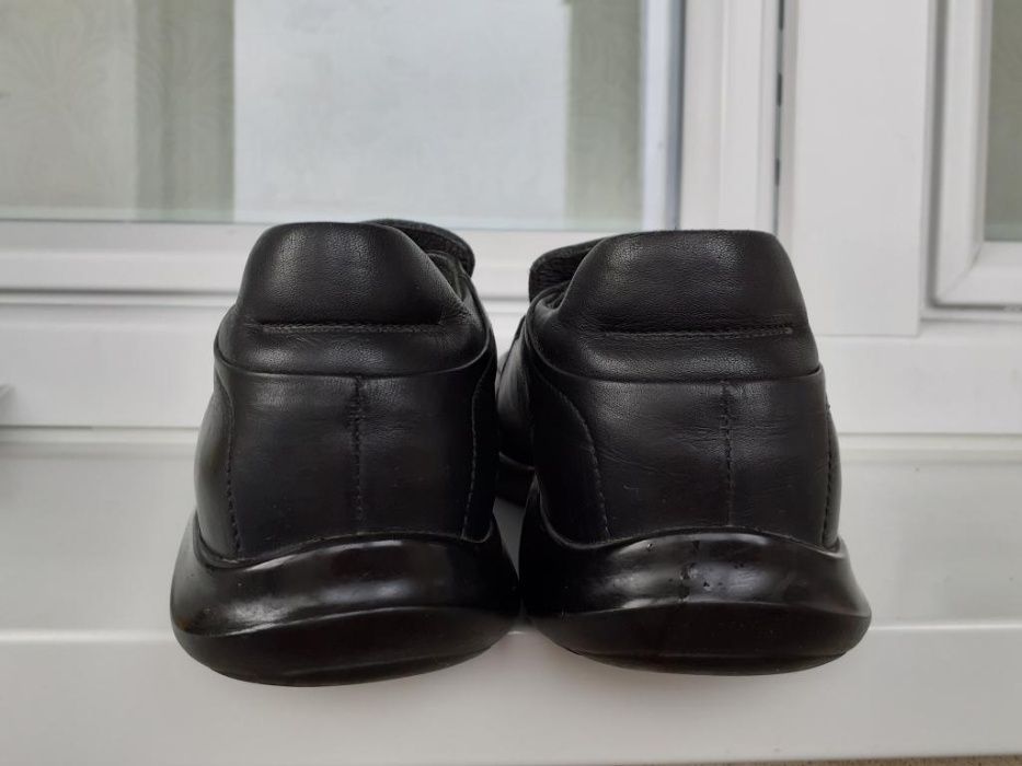 Buty skórzane Kickers 42